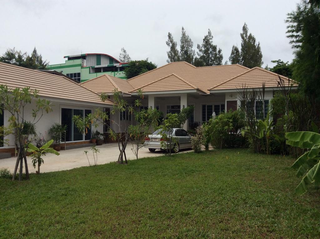 Homestay568 Roi Et Luaran gambar