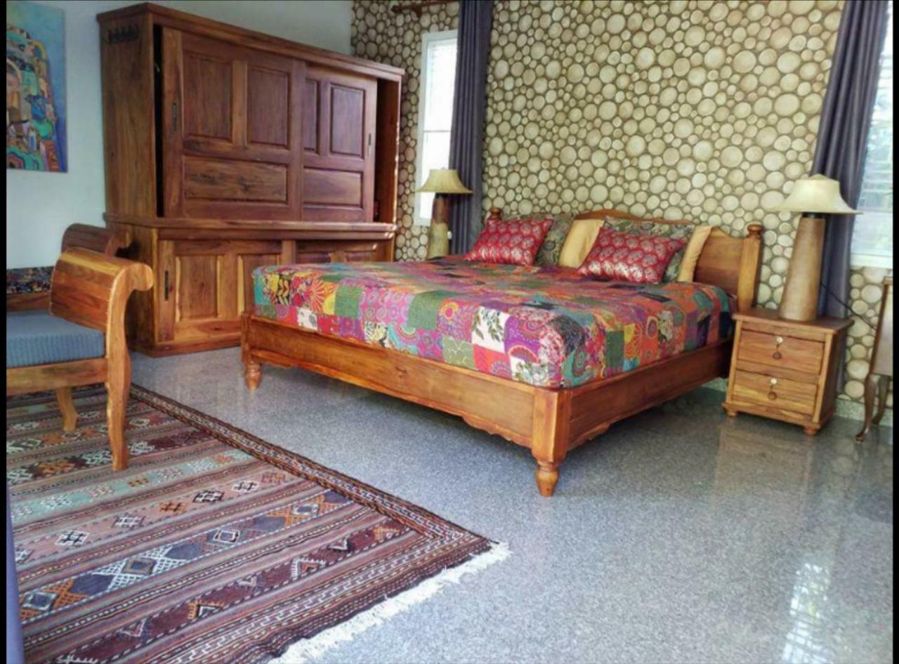 Homestay568 Roi Et Luaran gambar